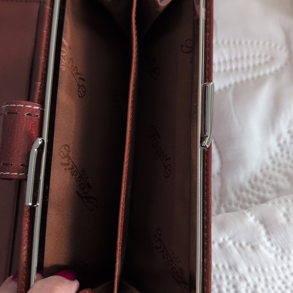💥Fossil Set💥 - Rich Burgundy Pebbled Leather Hobo Bag & Kiss Lock Wallet Set - Picture 14 of 15